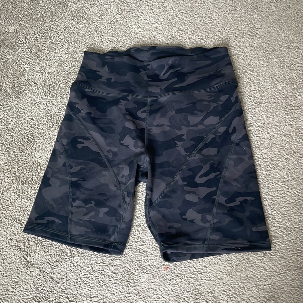NWOT camo bike shorts - Picture 2 of 4